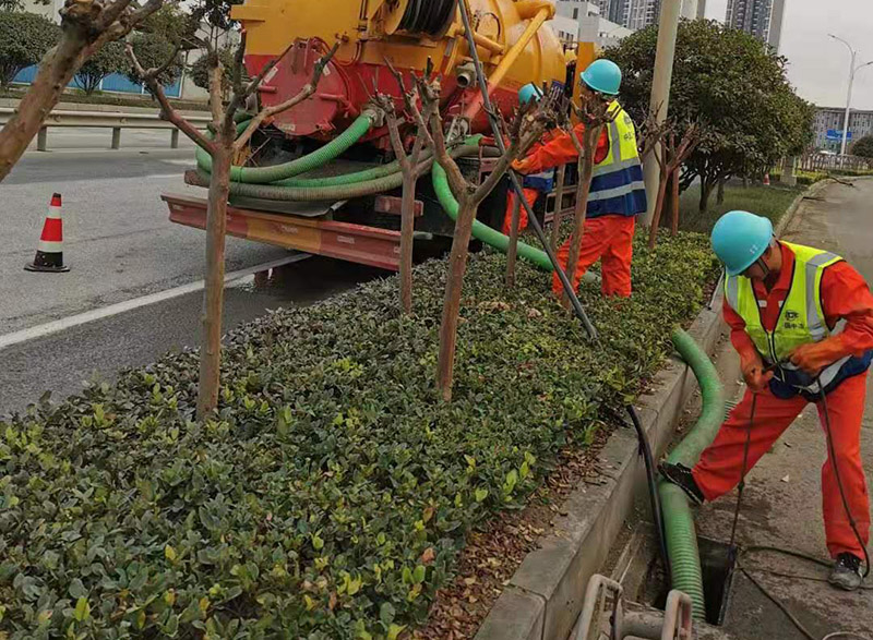 双鸭山市政管道清淤